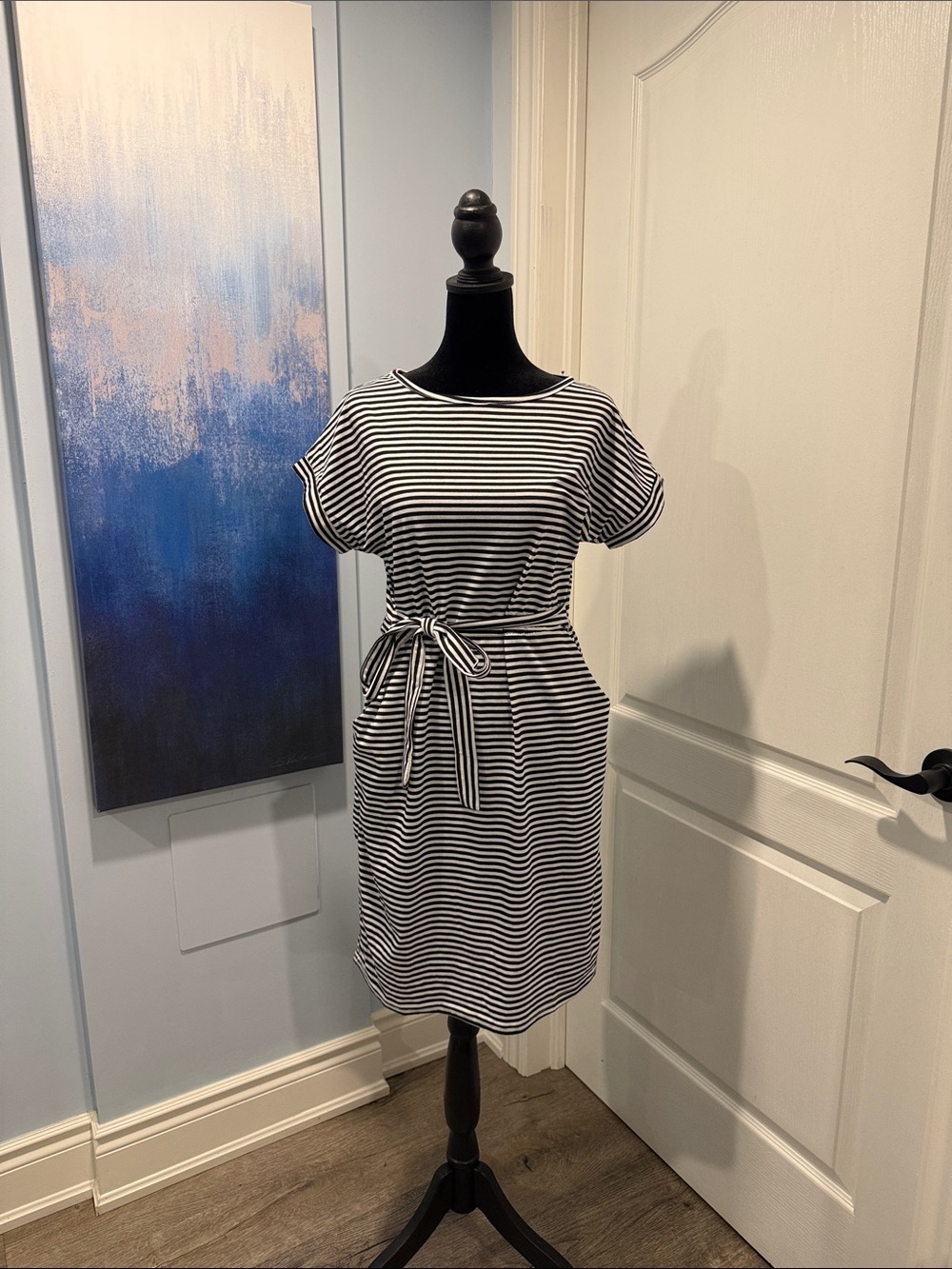 2 for 20$ ✌🏻 Black & White Striped Tie-Waist Midi Dress